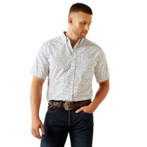 Men's Ariat Wrinkle Free Oaks Classic Fit Short Sleeve Shirt